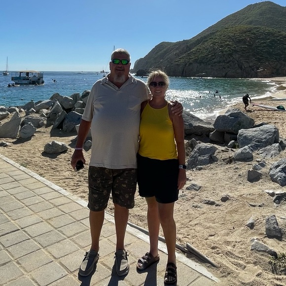 Meet Your Posher, Cathy! - Picture 1 of 5